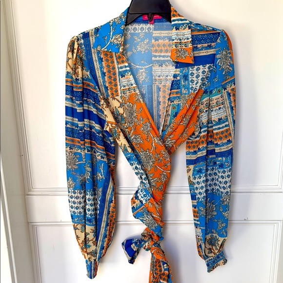 Flying Tomato Boho Wrap Long Sleeve Top Ballon Sleeves Size Medium - Picture 4 of 9